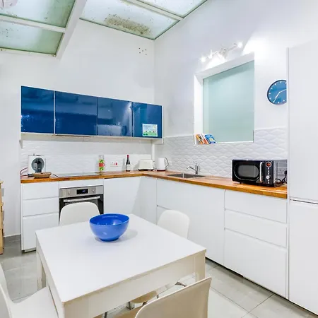 Fully Equipped 2br House Of Character In By 360 Estates 아파트 *